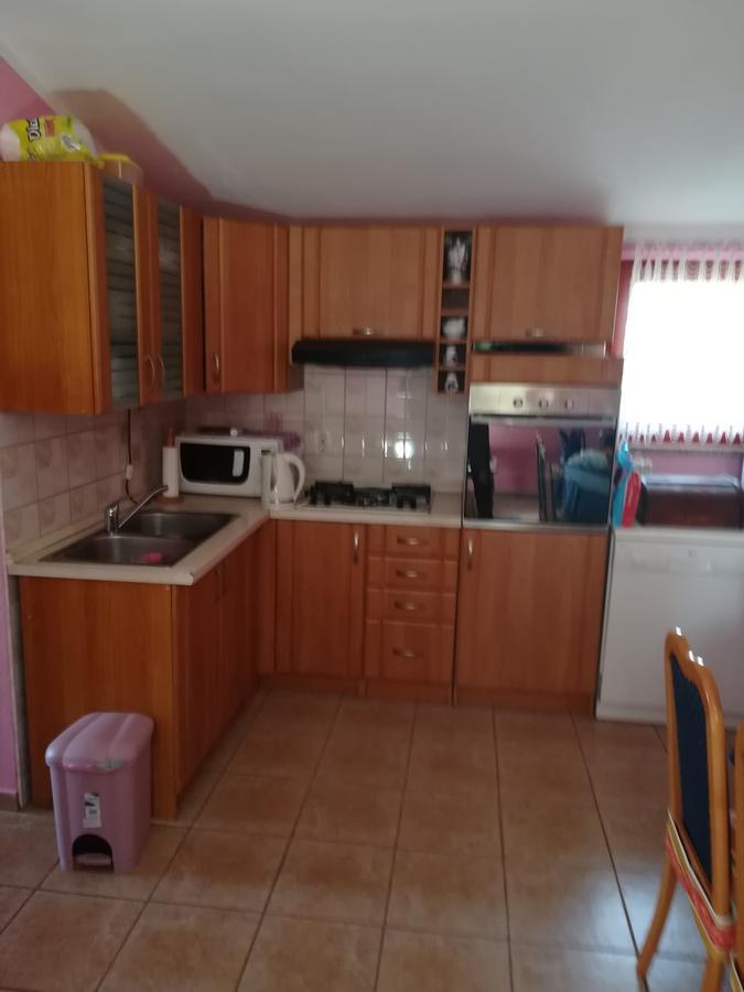 Apartment Matej Шишан Экстерьер фото